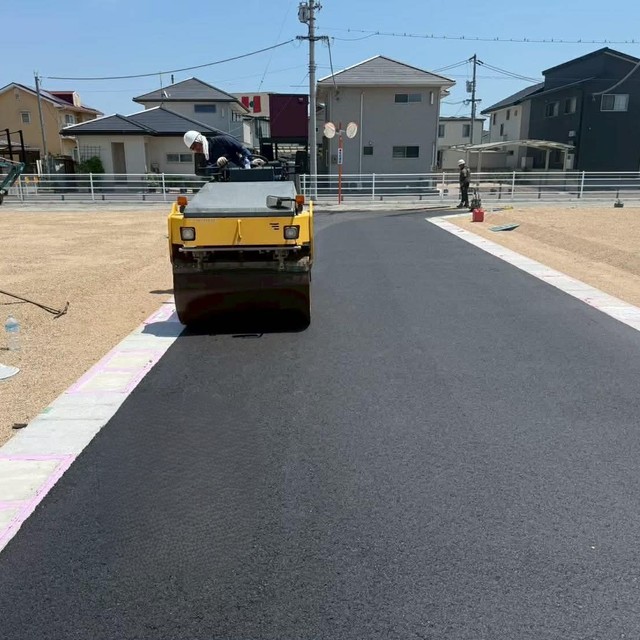 道路舗装工事の画像